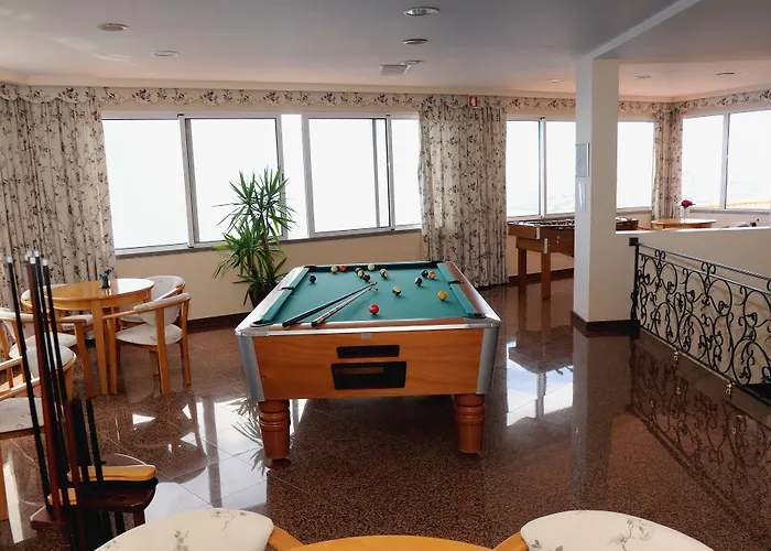 מלון Ocean Gardens