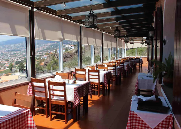 Ocean Gardens מלון