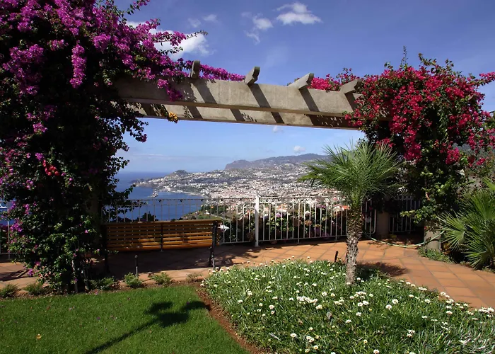 מלון Ocean Gardens 4*