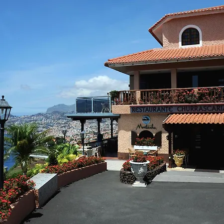 Ocean Gardens Hotell 4*