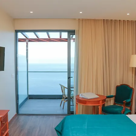 Hotel Ocean Gardens 4*