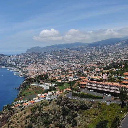 Ocean Gardens Hotell 4*