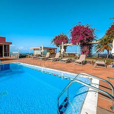 Ocean Gardens 4*