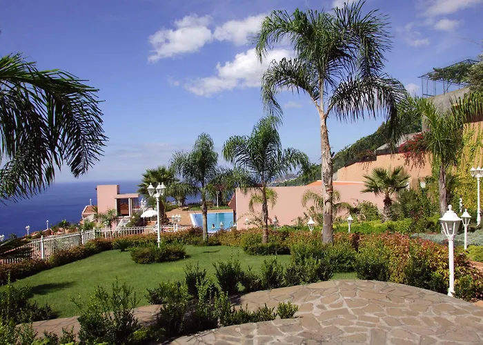 Ocean Gardens Hotel 4*