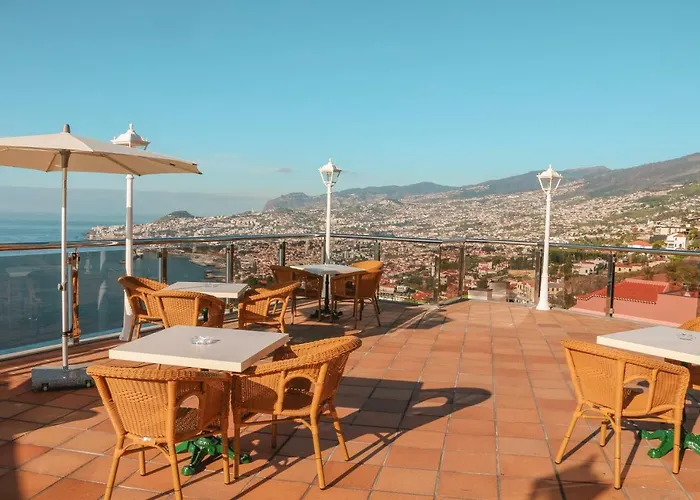 Hotel Ocean Gardens 4*