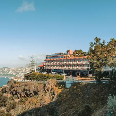 Ocean Gardens 4*